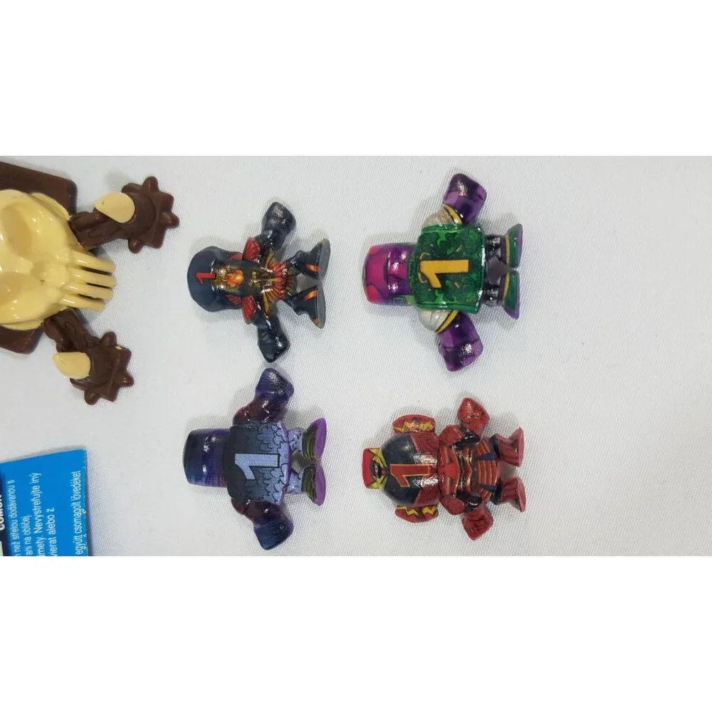 Million Warriors 20-Pack Blind Bag Collection With Launcher Mini Figures